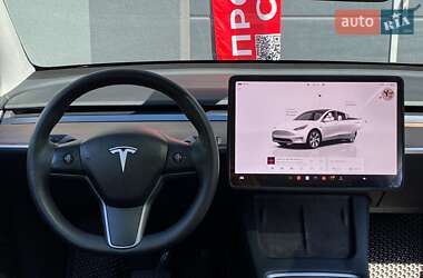 Позашляховик / Кросовер Tesla Model Y 2023 в 