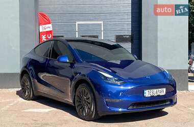 Позашляховик / Кросовер Tesla Model Y 2023 в 