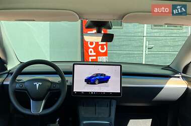 Позашляховик / Кросовер Tesla Model Y 2023 в 