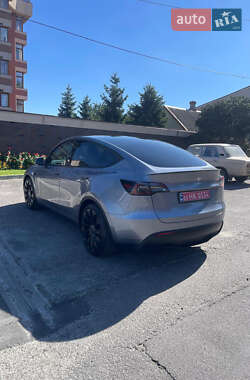 Внедорожник / Кроссовер Tesla Model Y 2024 в 
