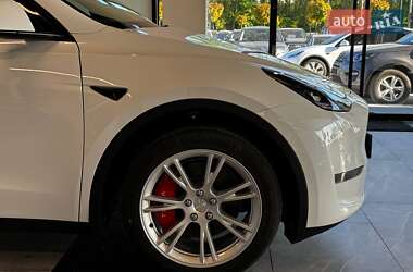 Позашляховик / Кросовер Tesla Model Y 2021 в 