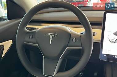 Позашляховик / Кросовер Tesla Model Y 2021 в 