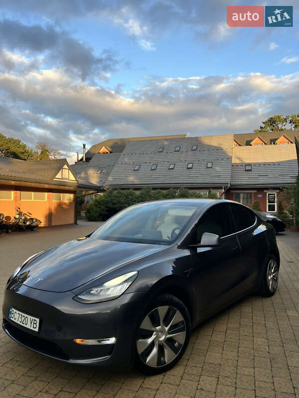 Внедорожник / Кроссовер Tesla Model Y 2020 в Львове