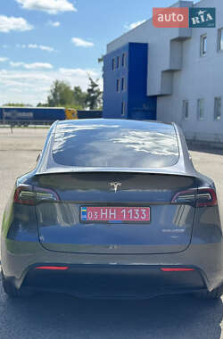 Позашляховик / Кросовер Tesla Model Y 2023 в 