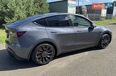 Позашляховик / Кросовер Tesla Model Y 2023 в 