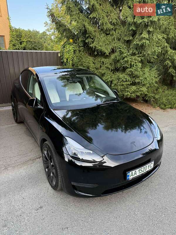 Позашляховик / Кросовер Tesla Model Y 2022 в Києві
