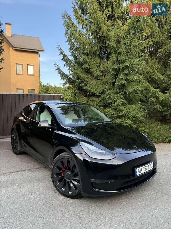 Tesla Model Y 2022