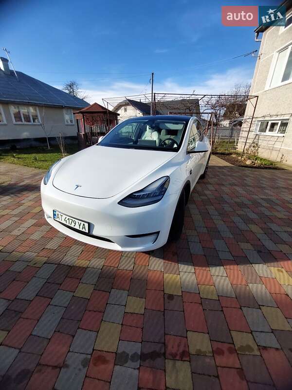Внедорожник / Кроссовер Tesla Model Y 2020 в Тысменице