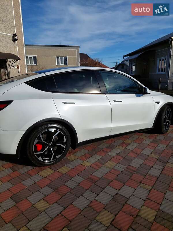 Внедорожник / Кроссовер Tesla Model Y 2020 в Тысменице