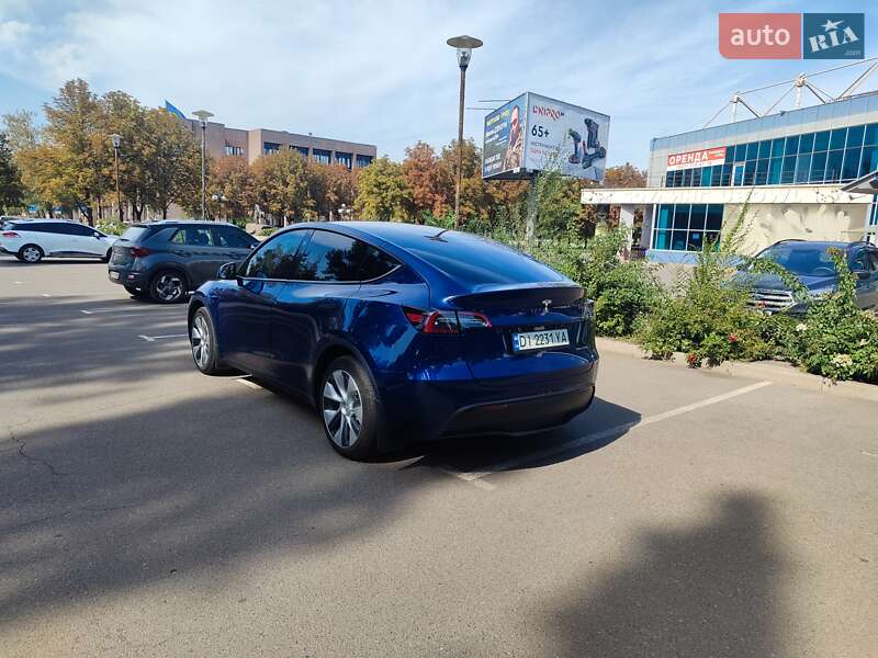 Позашляховик / Кросовер Tesla Model Y 2024 в Кривому Розі