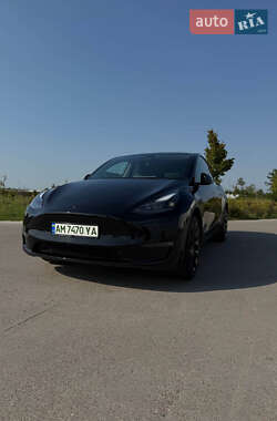 Внедорожник / Кроссовер Tesla Model Y 2023 в 
