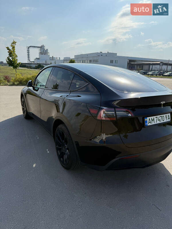 Внедорожник / Кроссовер Tesla Model Y 2023 в Коростене
