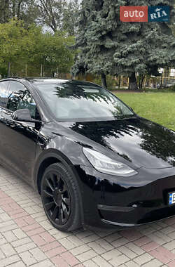Позашляховик / Кросовер Tesla Model Y 2022 в 