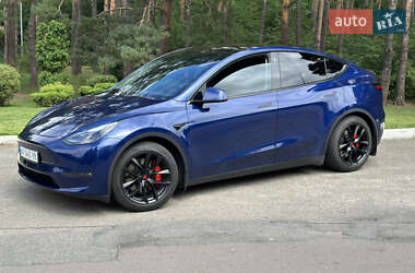 Внедорожник / Кроссовер Tesla Model Y 2021 в 