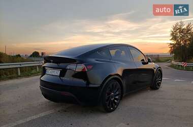 Позашляховик / Кросовер Tesla Model Y 2022 в 