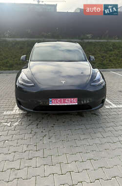 Внедорожник / Кроссовер Tesla Model Y 2024 в 