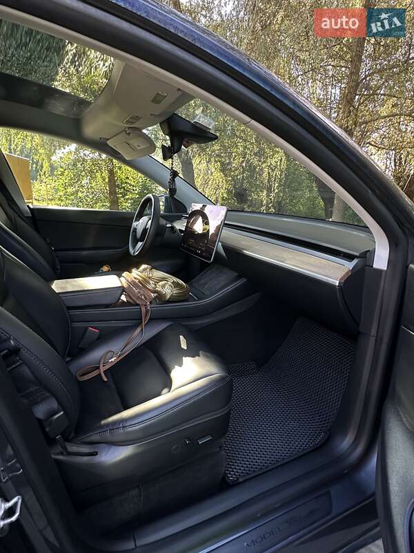 Внедорожник / Кроссовер Tesla Model Y 2022 в Ивано-Франковске фото 10 Внедорожник / Кроссовер Tesla Model Y 2022 в Ивано-Франковске