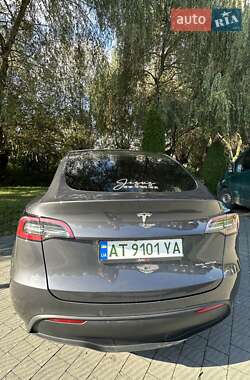 Внедорожник / Кроссовер Tesla Model Y 2022 в 