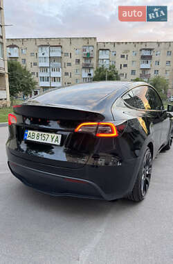 Позашляховик / Кросовер Tesla Model Y 2022 в 