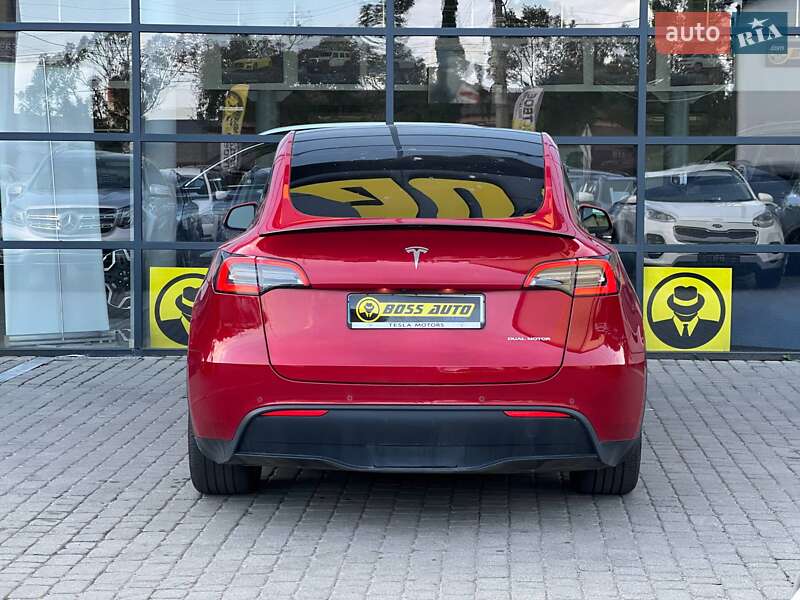 Позашляховик / Кросовер Tesla Model Y 2021 в Івано-Франківську