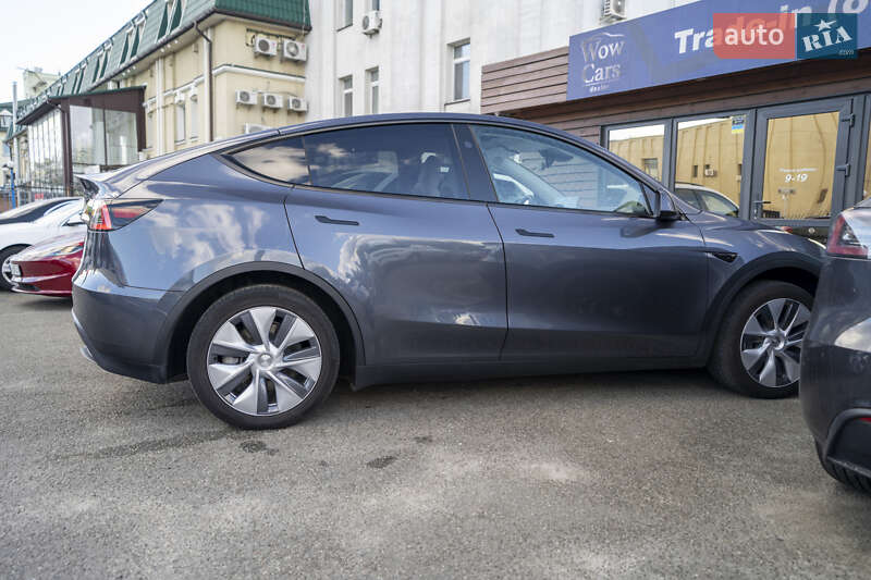 Внедорожник / Кроссовер Tesla Model Y 2023 в Киеве фото 13 Внедорожник / Кроссовер Tesla Model Y 2023 в Киеве