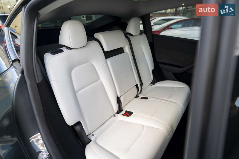 Внедорожник / Кроссовер Tesla Model Y 2023 в Киеве фото 26 Внедорожник / Кроссовер Tesla Model Y 2023 в Киеве