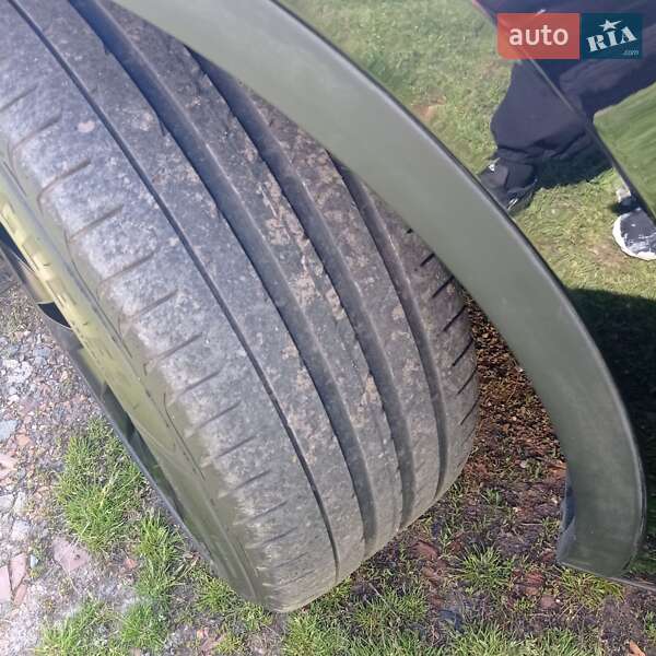 Внедорожник / Кроссовер Tesla Model Y 2021 в Берегово