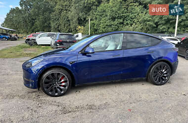 Внедорожник / Кроссовер Tesla Model Y 2023 в 