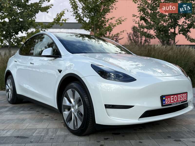 Внедорожник / Кроссовер Tesla Model Y 2023 в Киеве