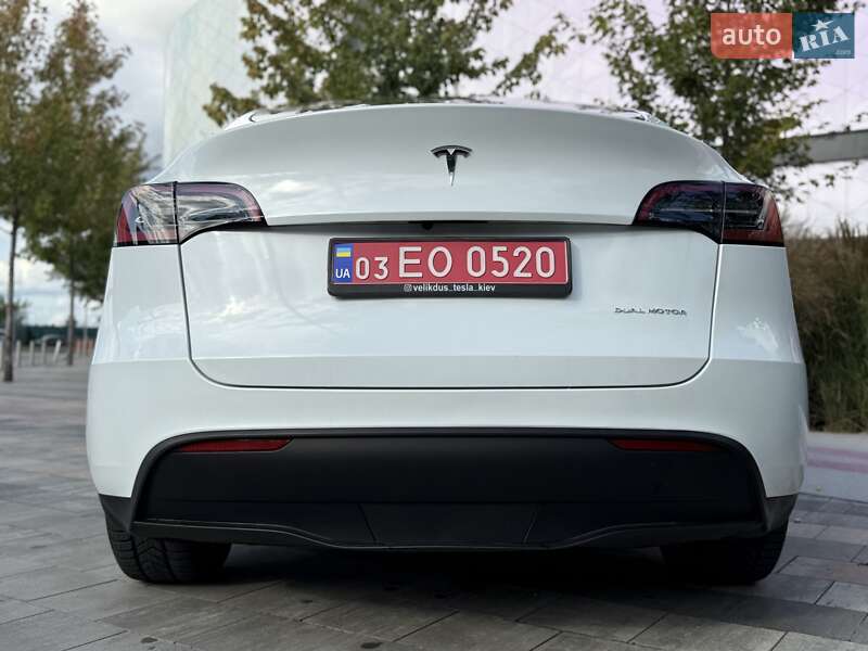 Внедорожник / Кроссовер Tesla Model Y 2023 в Киеве
