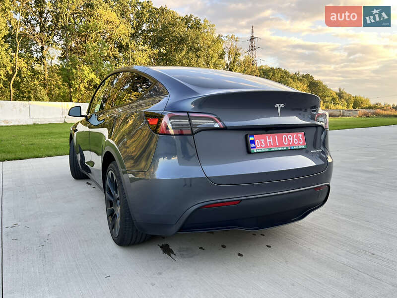 Внедорожник / Кроссовер Tesla Model Y 2024 в Луцке