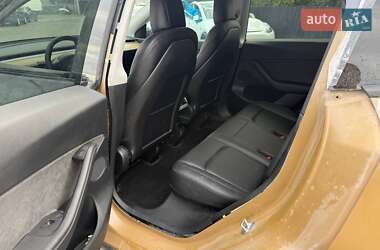Внедорожник / Кроссовер Tesla Model Y 2021 в 