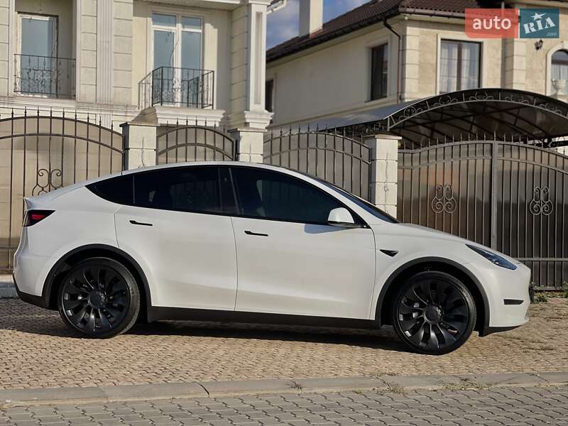 Внедорожник / Кроссовер Tesla Model Y 2023 в Одессе фото 3 Внедорожник / Кроссовер Tesla Model Y 2023 в Одессе