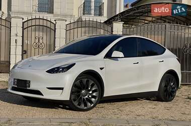 Внедорожник / Кроссовер Tesla Model Y 2023 в 