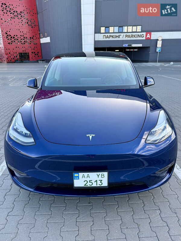 Внедорожник / Кроссовер Tesla Model Y 2021 в Киеве
