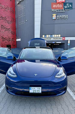 Позашляховик / Кросовер Tesla Model Y 2021 в 