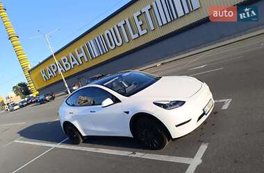 Внедорожник / Кроссовер Tesla Model Y 2023 в Киеве
