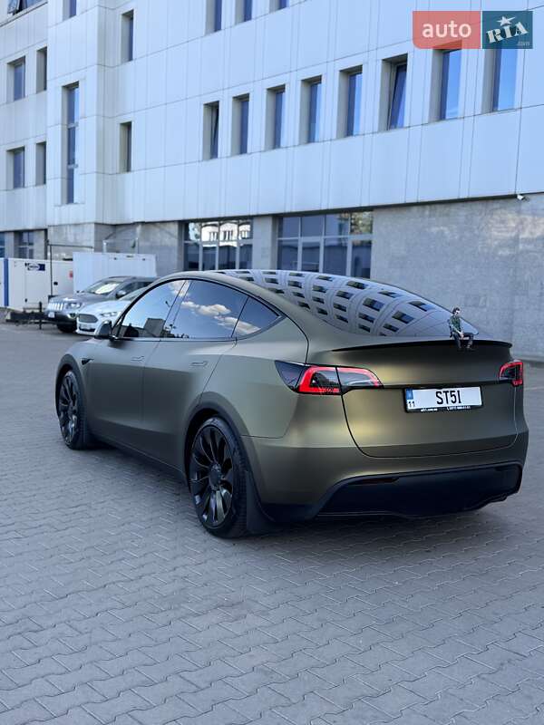 Внедорожник / Кроссовер Tesla Model Y 2024 в Киеве
