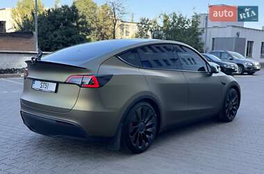 Позашляховик / Кросовер Tesla Model Y 2024 в 