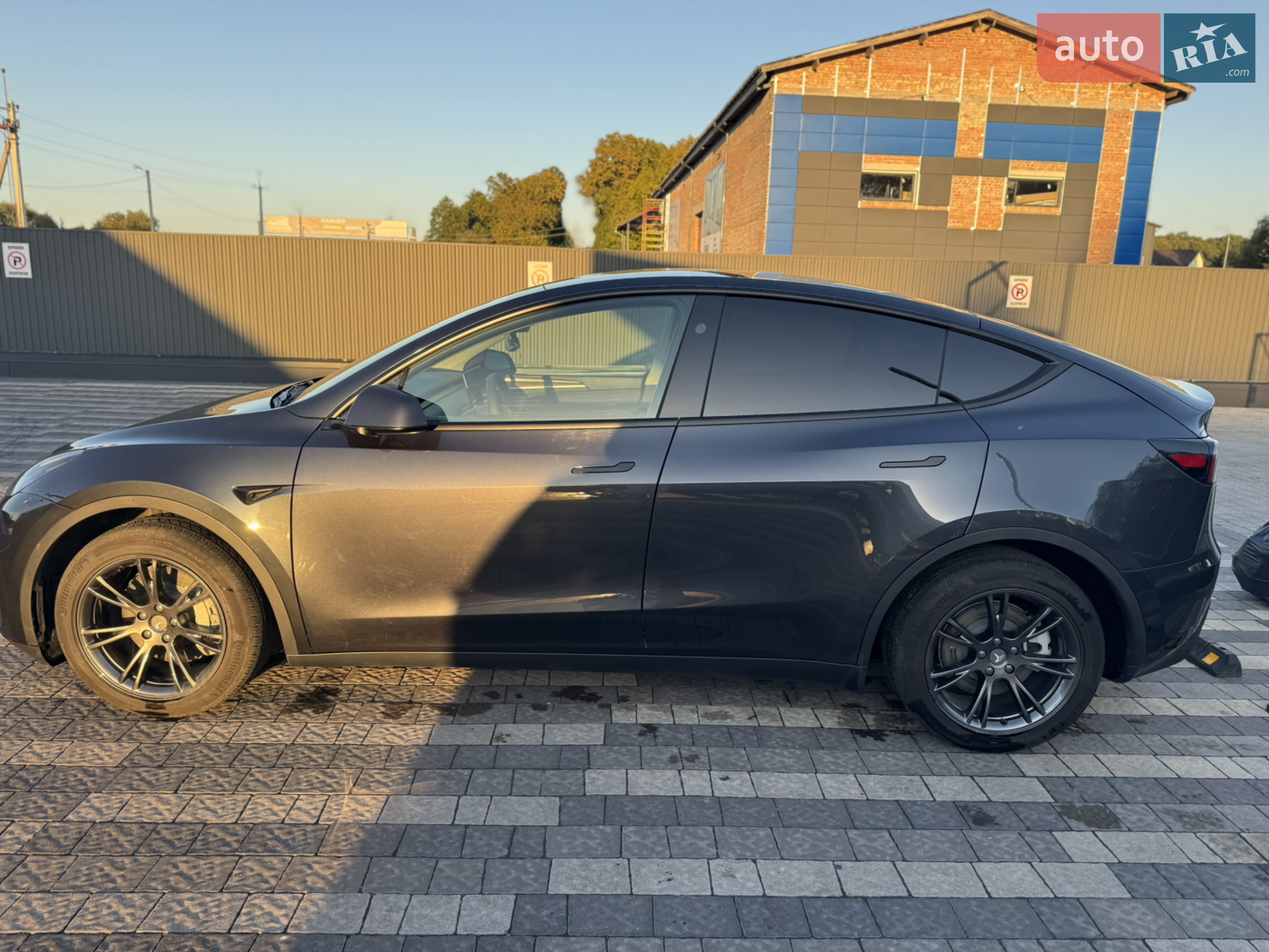 2024 Tesla Model Y - мініатюра 6