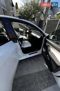 Позашляховик / Кросовер Tesla Model Y 2022 в 