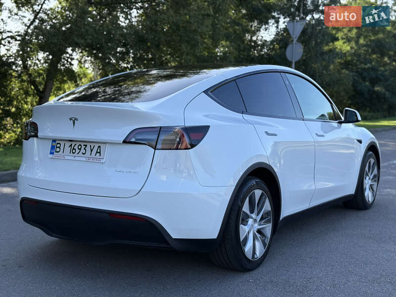 Внедорожник / Кроссовер Tesla Model Y 2022 в Киеве