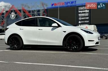 Позашляховик / Кросовер Tesla Model Y 2022 в 