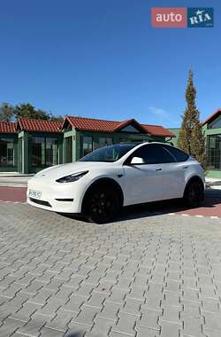 Внедорожник / Кроссовер Tesla Model Y 2021 в 