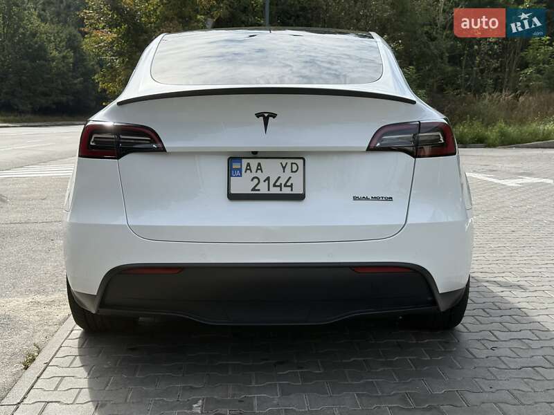 Внедорожник / Кроссовер Tesla Model Y 2022 в Киеве