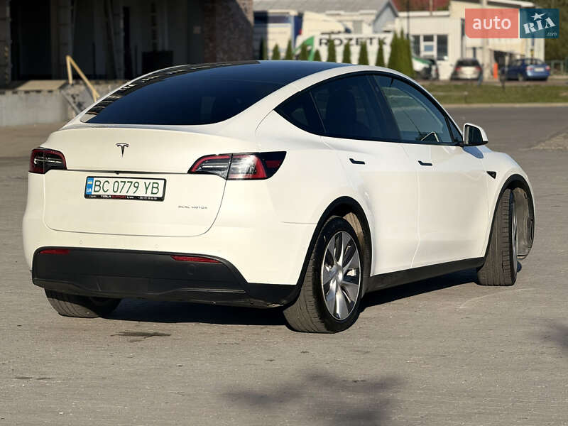 Внедорожник / Кроссовер Tesla Model Y 2021 в Львове