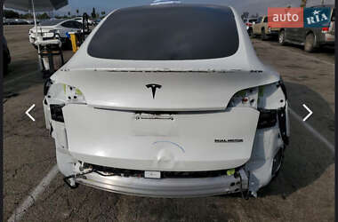 Внедорожник / Кроссовер Tesla Model Y 2022 в 