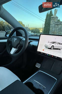 Внедорожник / Кроссовер Tesla Model Y 2023 в 