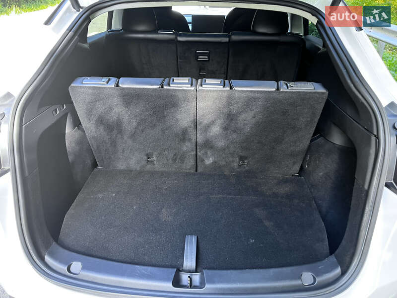 Внедорожник / Кроссовер Tesla Model Y 2021 в Ужгороде