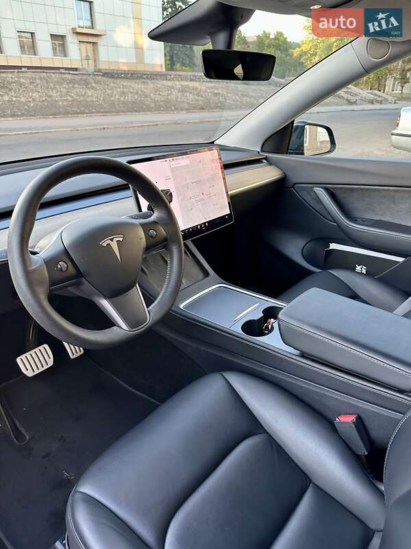 Позашляховик / Кросовер Tesla Model Y 2021 в Миколаєві